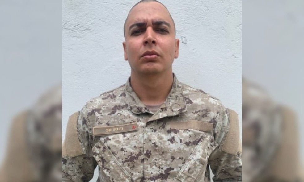 Igor Irlei Dedino Carvalho, de 38 anos, que morreu durante um treinamento, ingressou na Polícia Militar do Ceará em 2019. — Foto: Reprodução