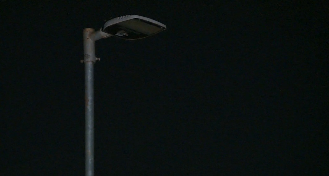 Sem luz há 3 anos: moradores de Nova Odessa relatam perigos em área de condomínios após furto de fiação subterrânea; entenda 