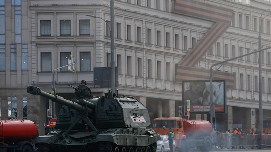 Rússia acusa Ucrânia de promover ataque em massa com mais de 100 drones