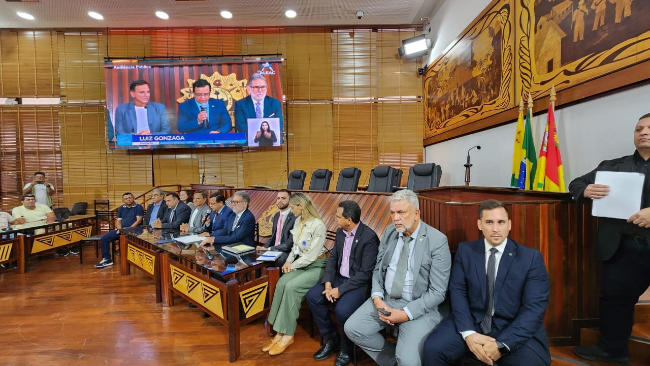 Audiência Pública debate construção de estrada entre Porto Walter e Cruzeiro do Sul