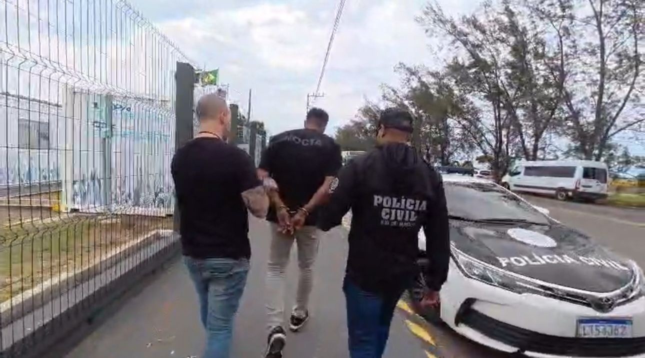 Pastor condenado por estupro contra as sobrinhas é preso ao desembarcar no heliporto em Farol de São Tomé