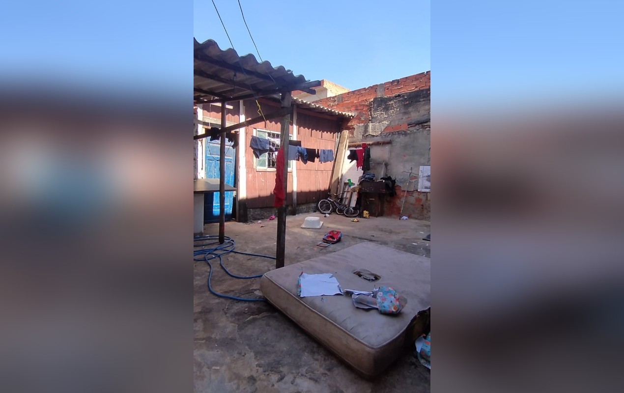 Crianças são resgatadas de casa com sinais de negligência e drogas em Sorocaba