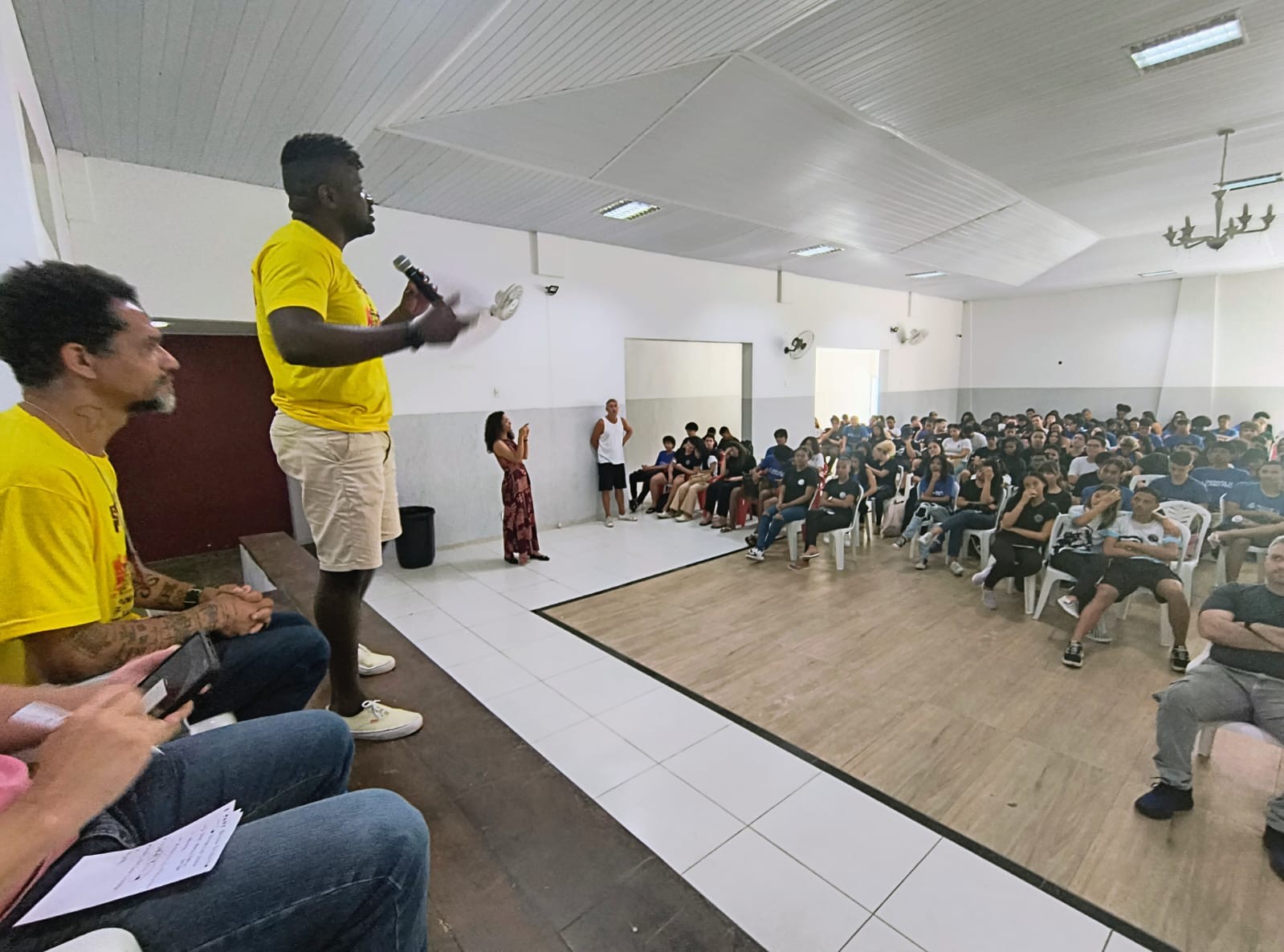 Projeto “Olhar da Perifa” oferece oficinas gratuitas de Direitos Humanos em Cabo Frio