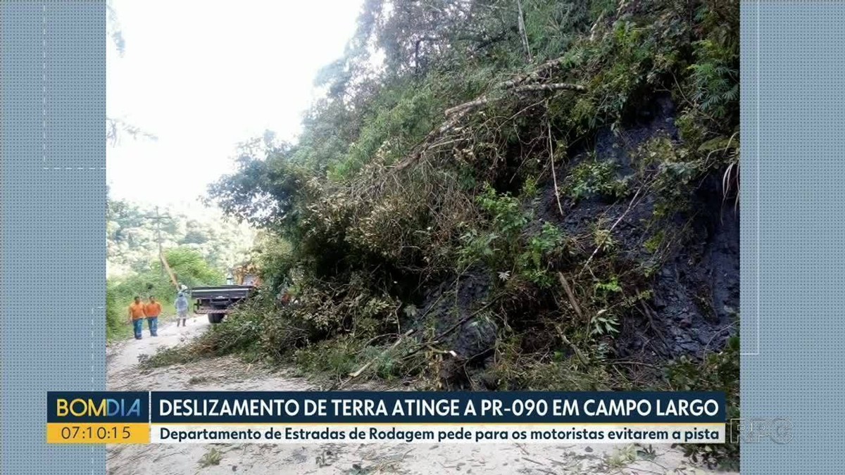 Deslizamento de terra interdita PR-090 em Campo Largo, diz DER | Paraná ...
