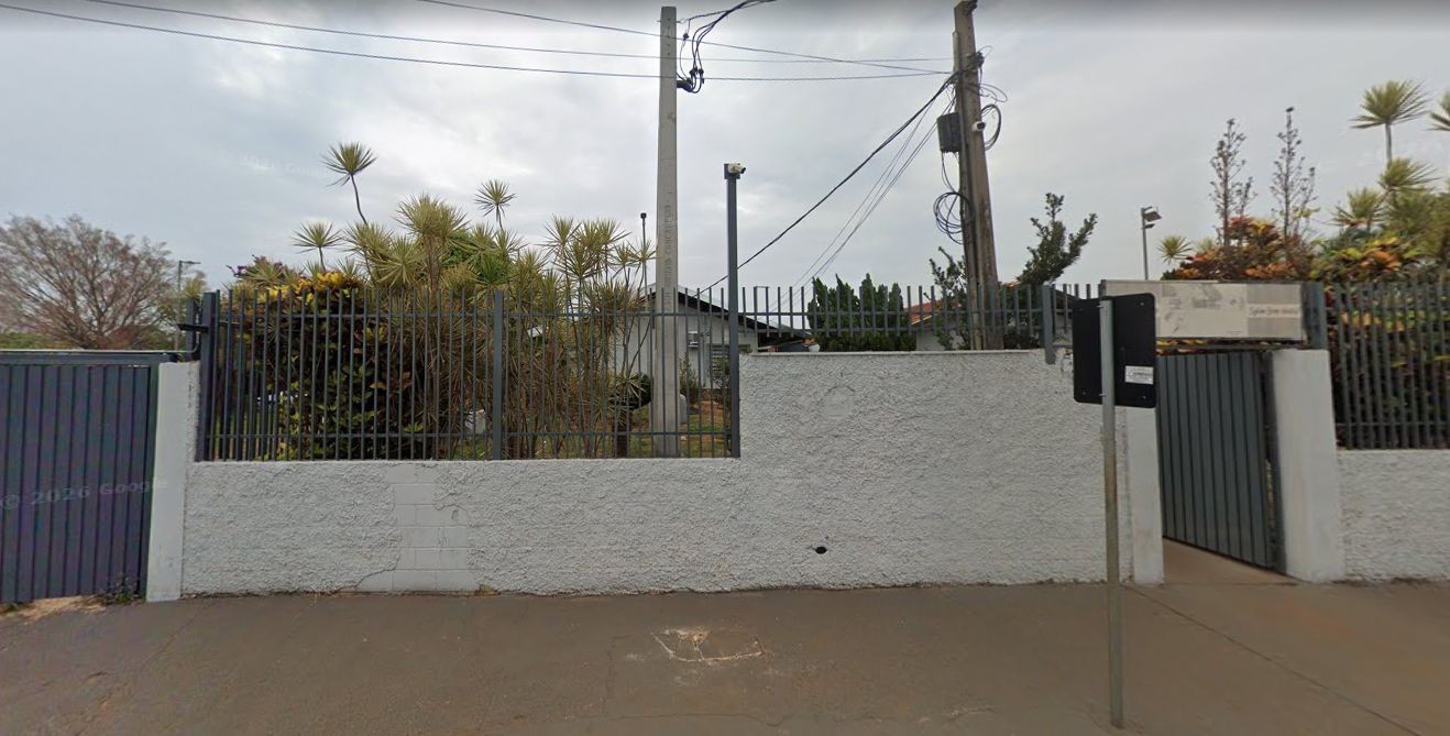 Homem invade escola estadual armado com faca para rouba celular e causa pânico no interior de SP 