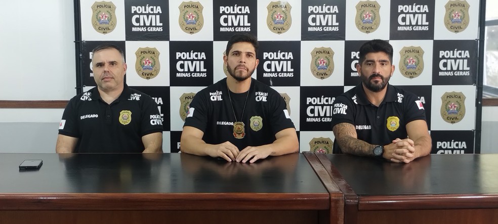 Operação 'Genesis 3:19' prendeu três pessoas da mesma família em Juiz de Fora por suspeita de agiotagem — Foto: André Lamounier/TV Integração