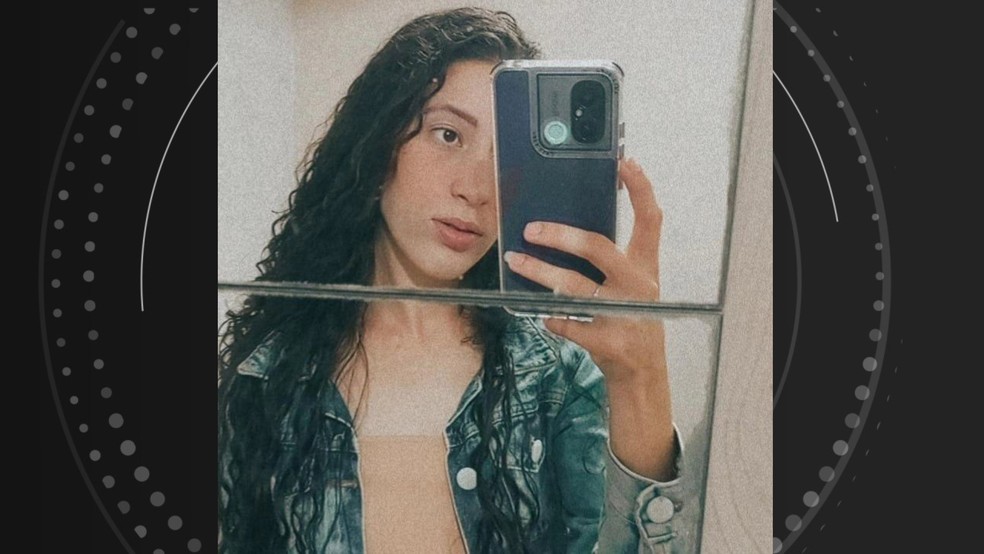 Dinah Marinho Amorim tinha 27 anos e foi assassinada na casa onde morava com o filho no Espírito Santo — Foto: Reprodução/ Redes Sociais