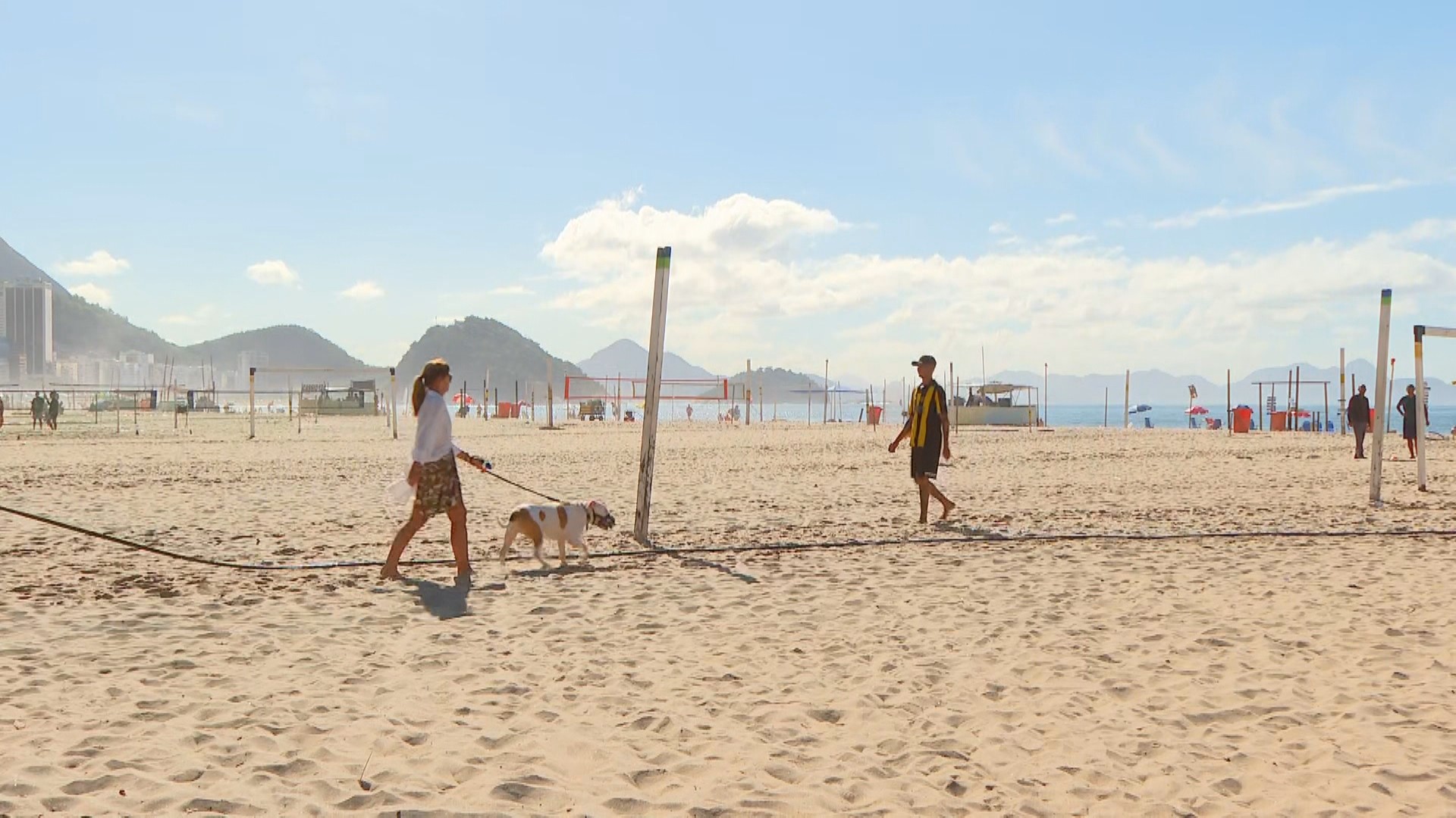 Cariocas estão há mais de 1 ano sem informações sobre a qualidade da areia das praias do Rio