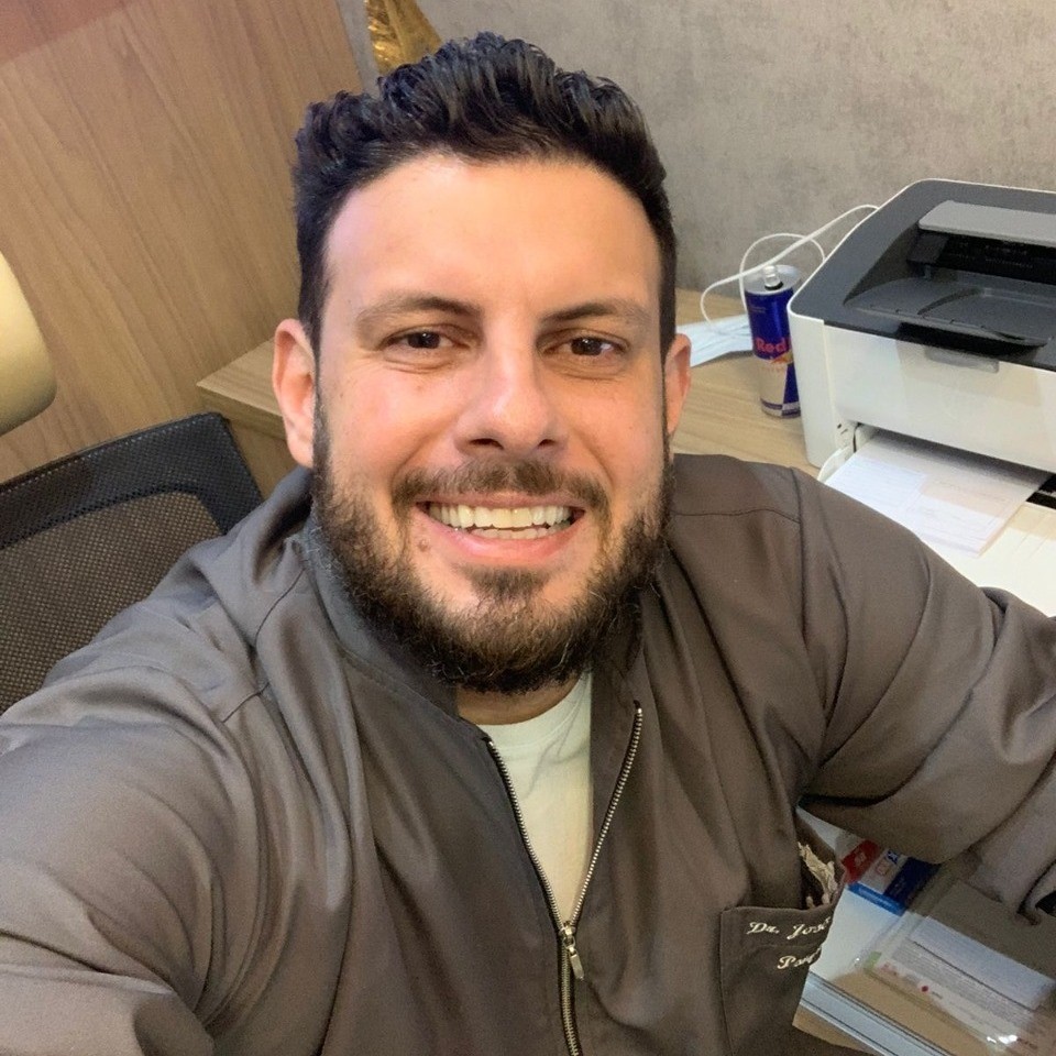 Médico psiquiatra agride a esposa e é preso em Divinópolis