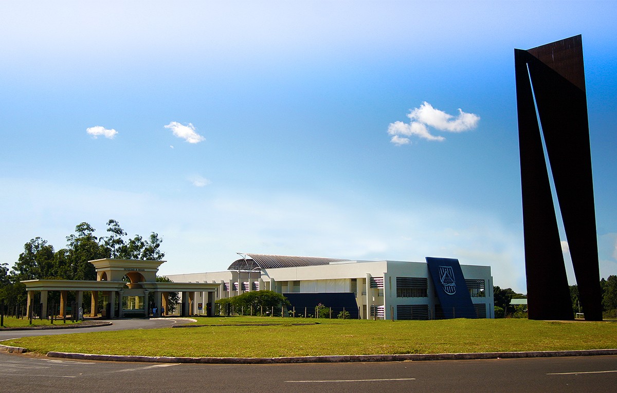 Universidade de Uberaba forma mais de 95 mil profissionais em 70 anos ...