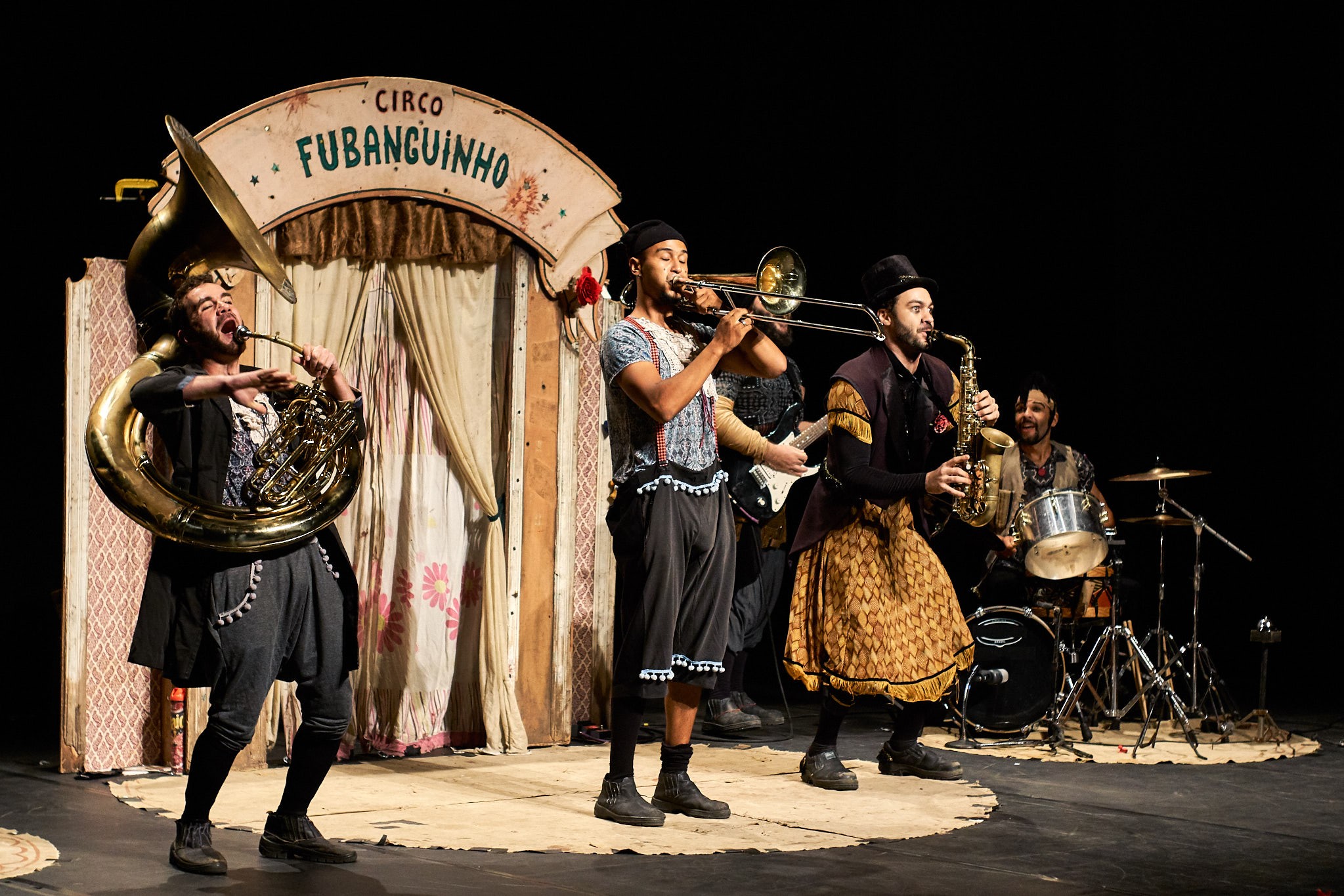 FESTCAL leva teatro, bate-papos e oficinas para diversos espaços culturais da região do Campo Limpo