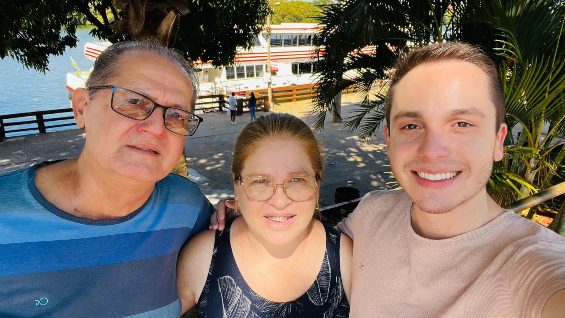 Mãe diagnosticada com câncer de mama inspira repórter para série de reportagens sobre o Outubro Rosa