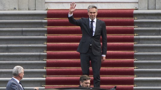 Primeiro-ministro da Holanda renuncia após extrema direita deixar governo 