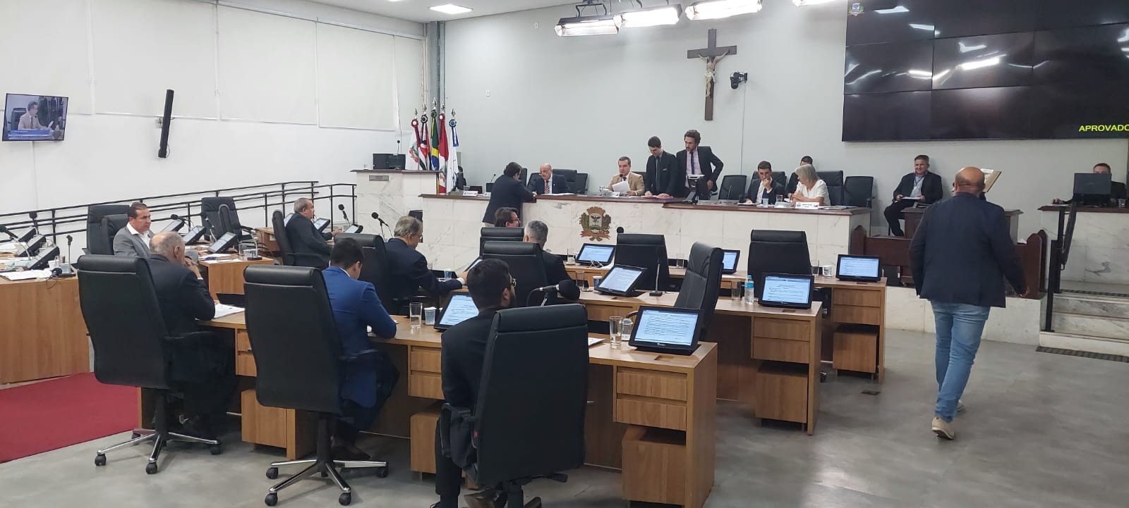 Vereadores aprovam projeto que obriga prefeitura a apresentar estudo de viabilidade antes de instalar novo Centro POP em Rio Preto 