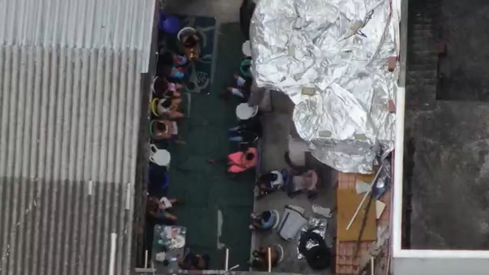 Atores e atrizem participavam de ensaios para 'teatro invisível' no Rio de Janeiro — Foto: TV Globo/Reprodução