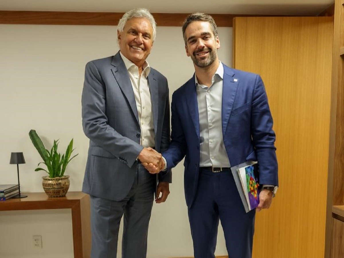 Leite muda o tom e declara apoio a Caiado após decisão do PSD sobre Presidência: 'Tem todas as condições para governar o país'