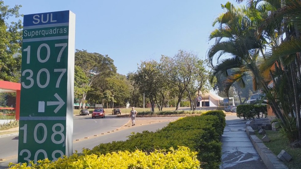 Por que isso é assim? Conheça o significado das cores das placas de Brasília | Distrito Federal | G1