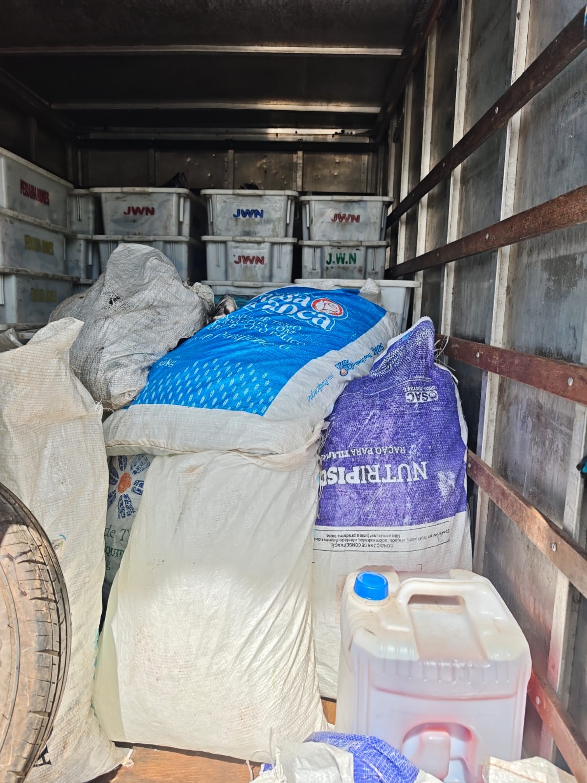 PRF apreende 900kg de pescado sem 
refrigeração no Sertão de Alagoas