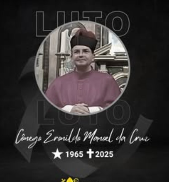 Cônego Eronildo é sepultado nesta terça; padre foi encontrado morto dentro de cisterna