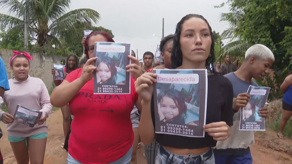 Familiares e amigos pedem ajuda nas buscas da menina — Foto: Reprodução/TV Globo