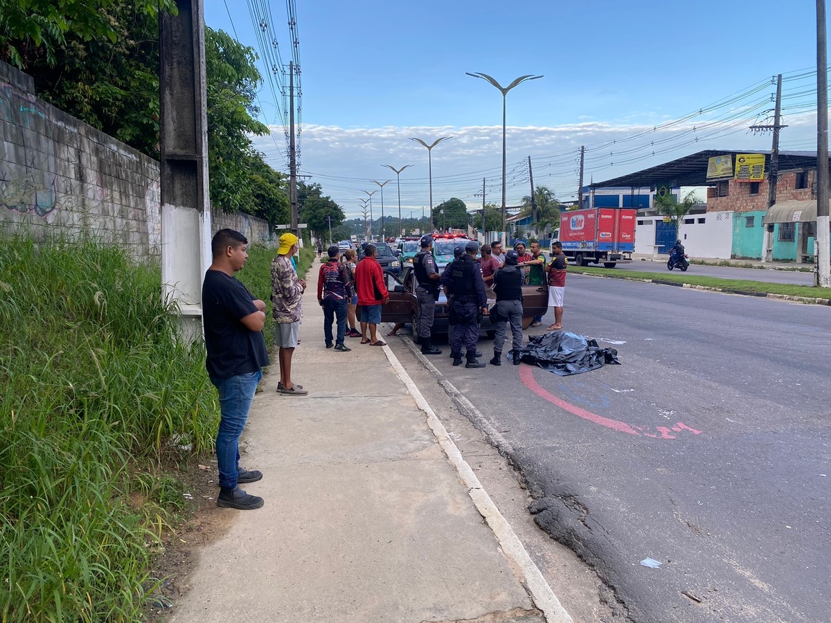 Pedestre Morre Após Ser Atropelado Por Caminhão Enquanto Tentava Atravessar Avenida Em Manaus 2969