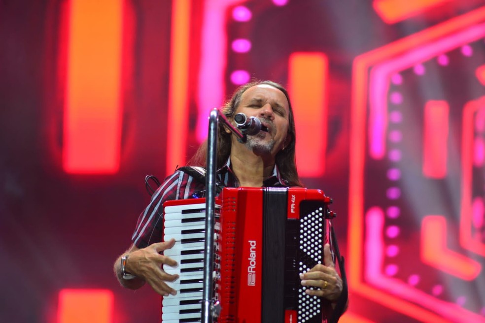 Cantor, compositor e instrumentista Dorgival Dantas faz show gratuito em Natal nesta sexta-feira (8) — Foto: @r5produtora