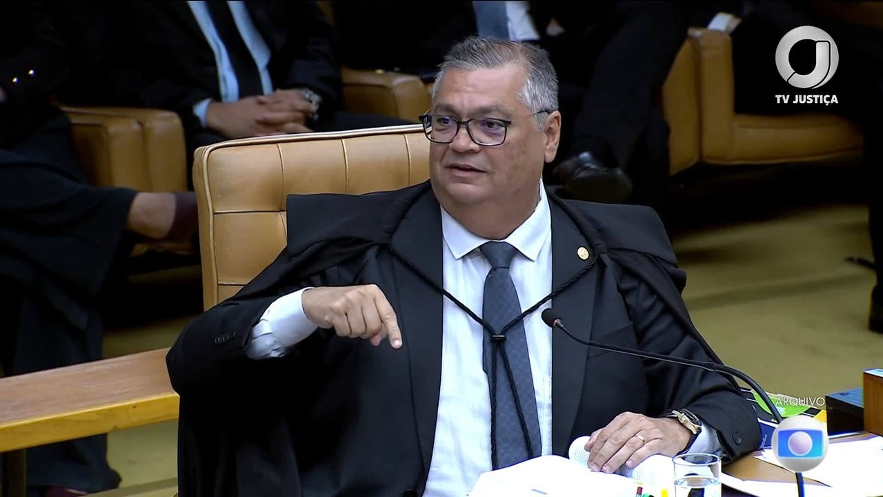 Dino impede bancos de executarem ordens de governos estrangeiros sem autorização do Brasil