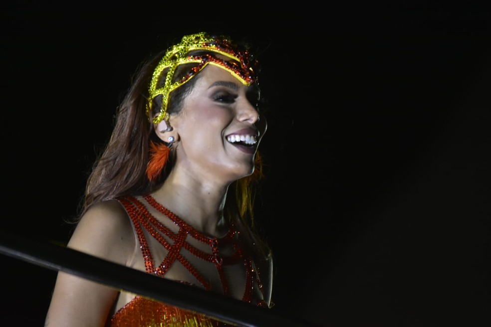 Anitta abre o Carnatal 2023 no corredor da folia — Foto: Pedro Vitorino