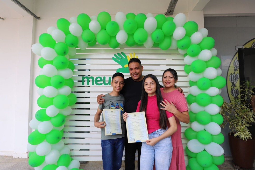 'Projeto Meu Pai Tem Nome' fez mutirão neste sábado (19) — Foto: Kristel Noriega/Asscom DPE-AC