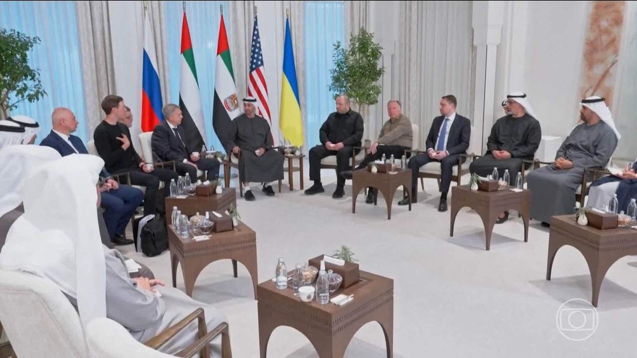 Pela 1ª vez desde o início da guerra, EUA, Rússia e Ucrânia se reúnem para negociar fim do conflito 