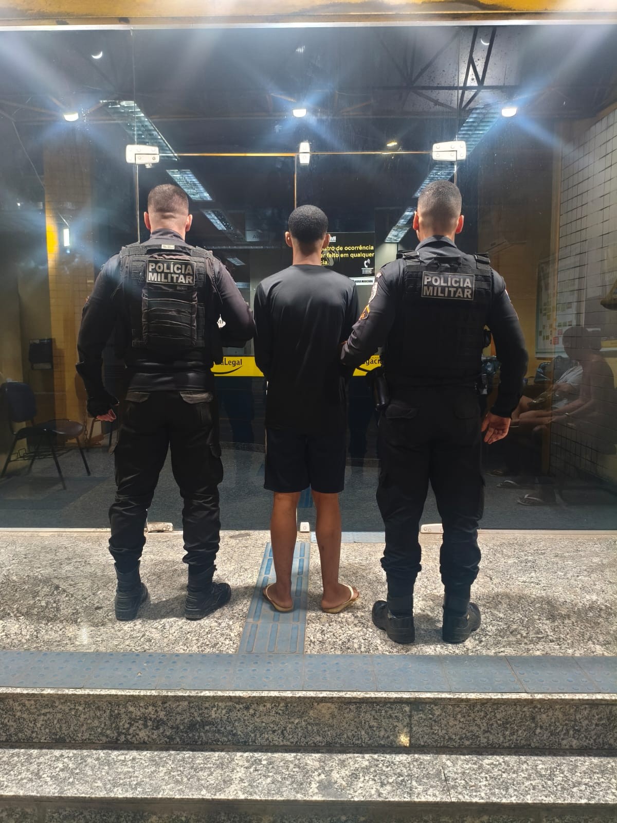 Foragido da Justiça por suspeita de envolvimento em homicídios é preso em Paracambi