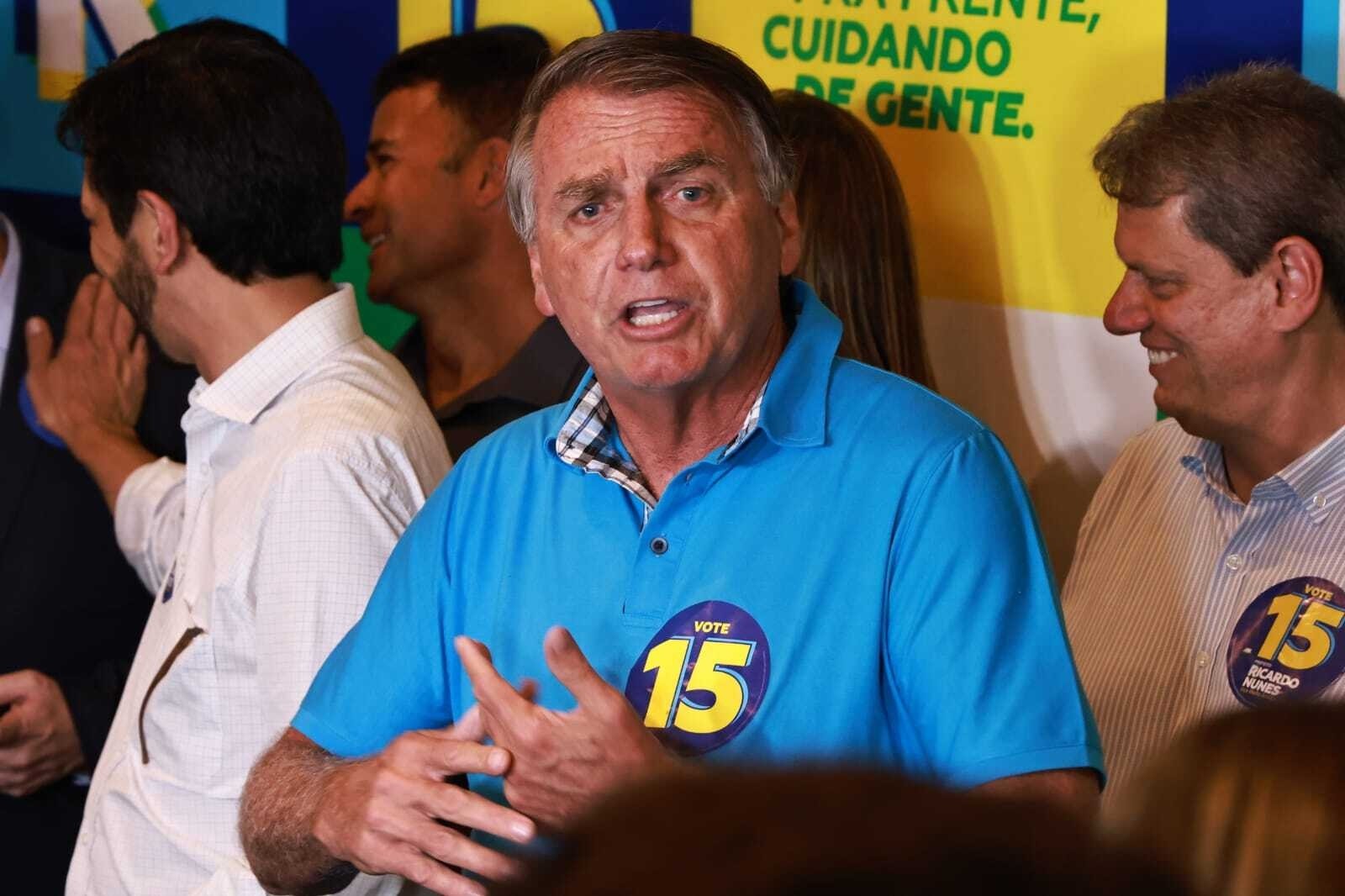 Inelegível, Bolsonaro diz que será candidato da direita à Presidência em 2026