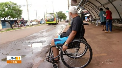 Passageiros questionam falta de acessibilidade em ônibus do transporte público de Palmas