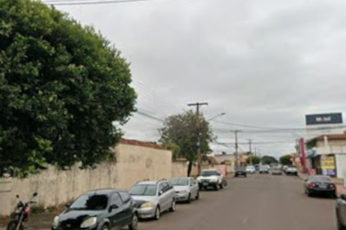 Homem é assassinado a tiros perto de tabacaria em Campo Grande | G1