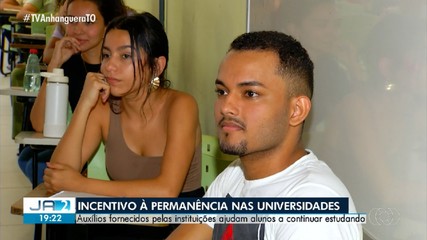 Auxílios fornecidos por instituições de ensino ajudam alunos a continuar estudando