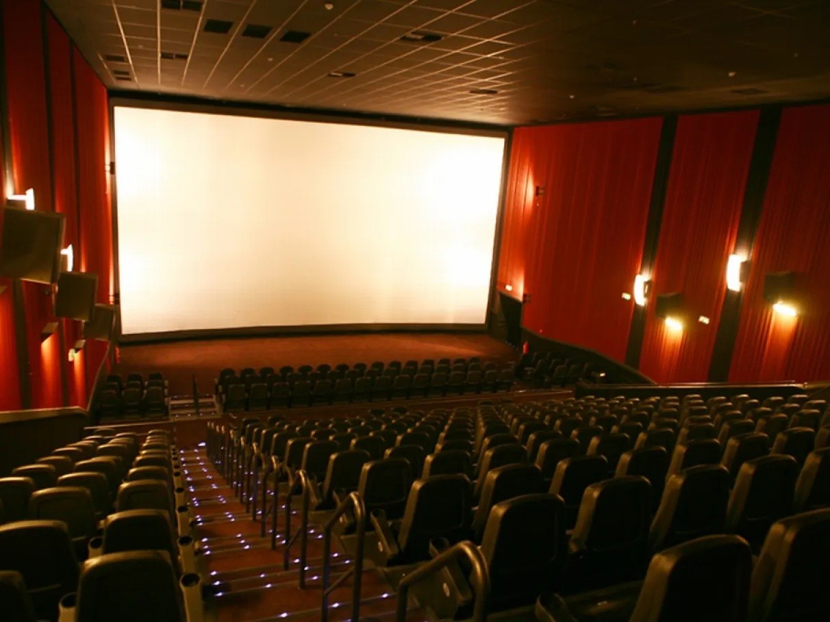 Cinema em SP amplia sessões adaptadas para pessoas com autismo durante o 'Abril Azul'