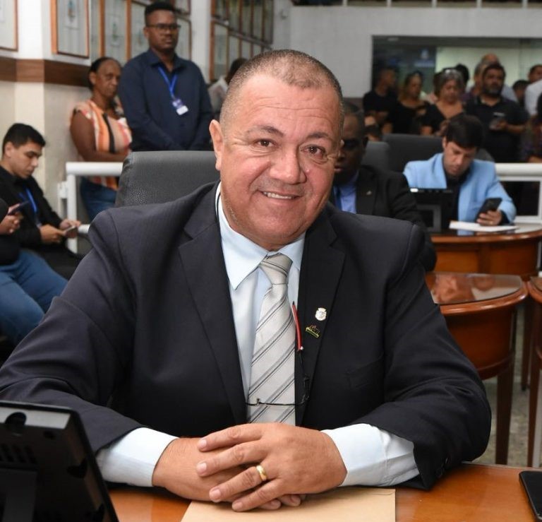 Vereador baleado em Nova Iguaçu está em estado grave; polícia fala em tentativa de homicídio 