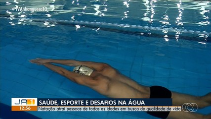 Natação atrai pessoas de todas as idade que buscam qualidade de vida