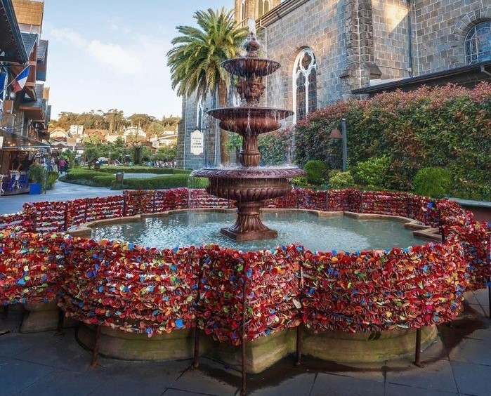 Saiba por que centenas de estrangeiros escolhem Gramado para casar todo ano