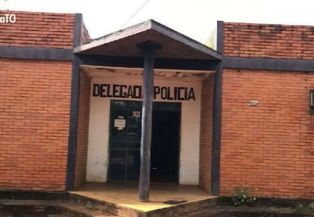Justiça manda reformar delegacia de Darcinópolis com problemas estruturais