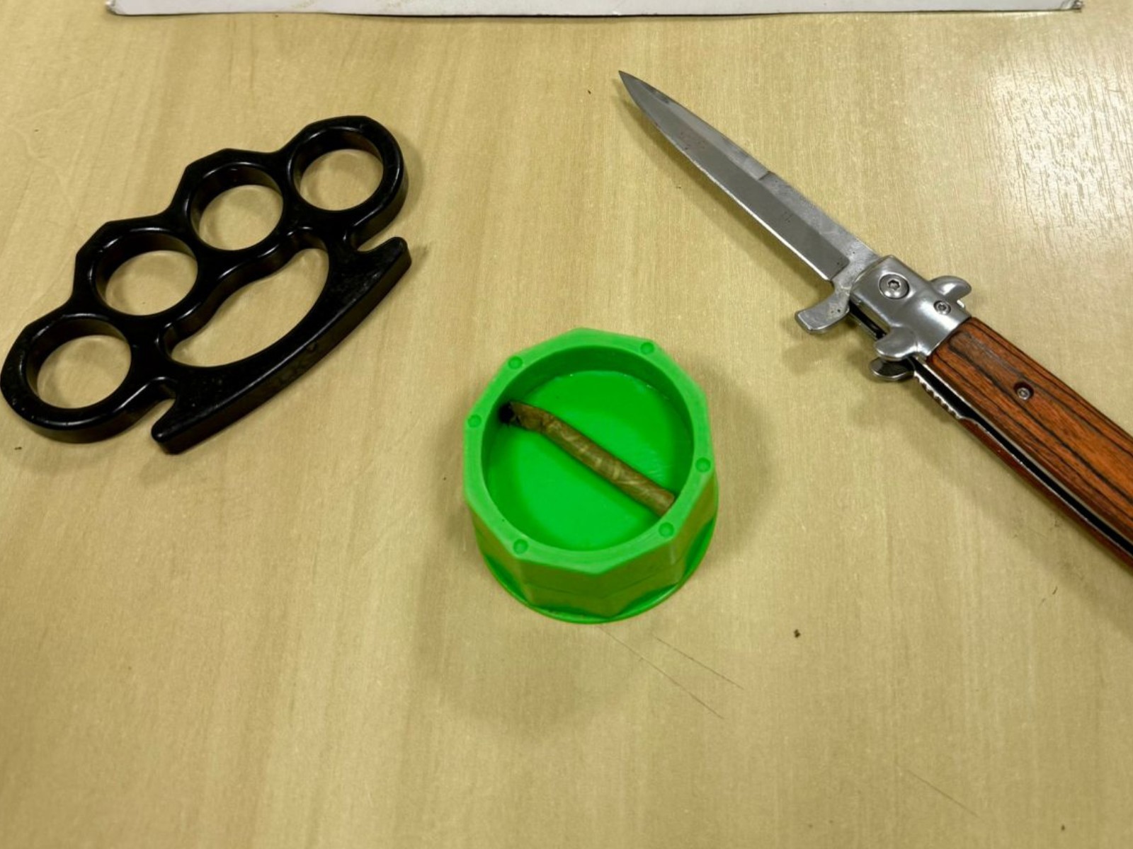 Bomba é jogada em escola durante evento e fere crianças em Ipatinga