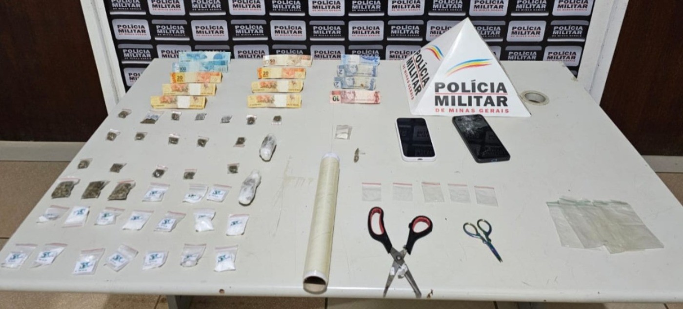 PM apreende drogas em casa que tinha câmeras para monitorar chegada da polícia, concertina e pitbulls no quintal