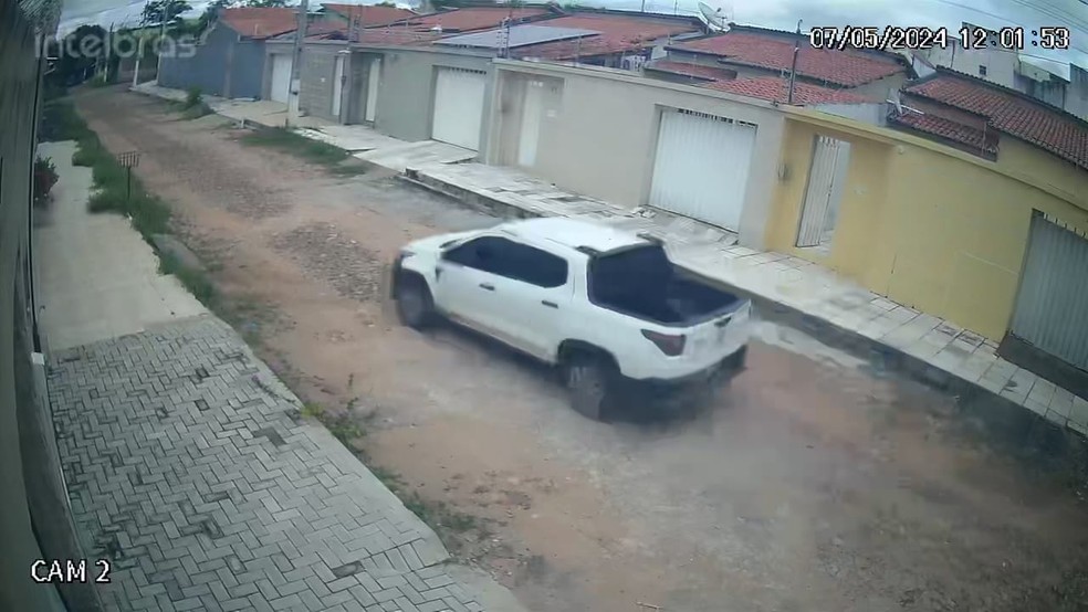 Câmera flagra carro usado por suspeitos em morte de suplente de vereador no Ceará. — Foto: Reprodução