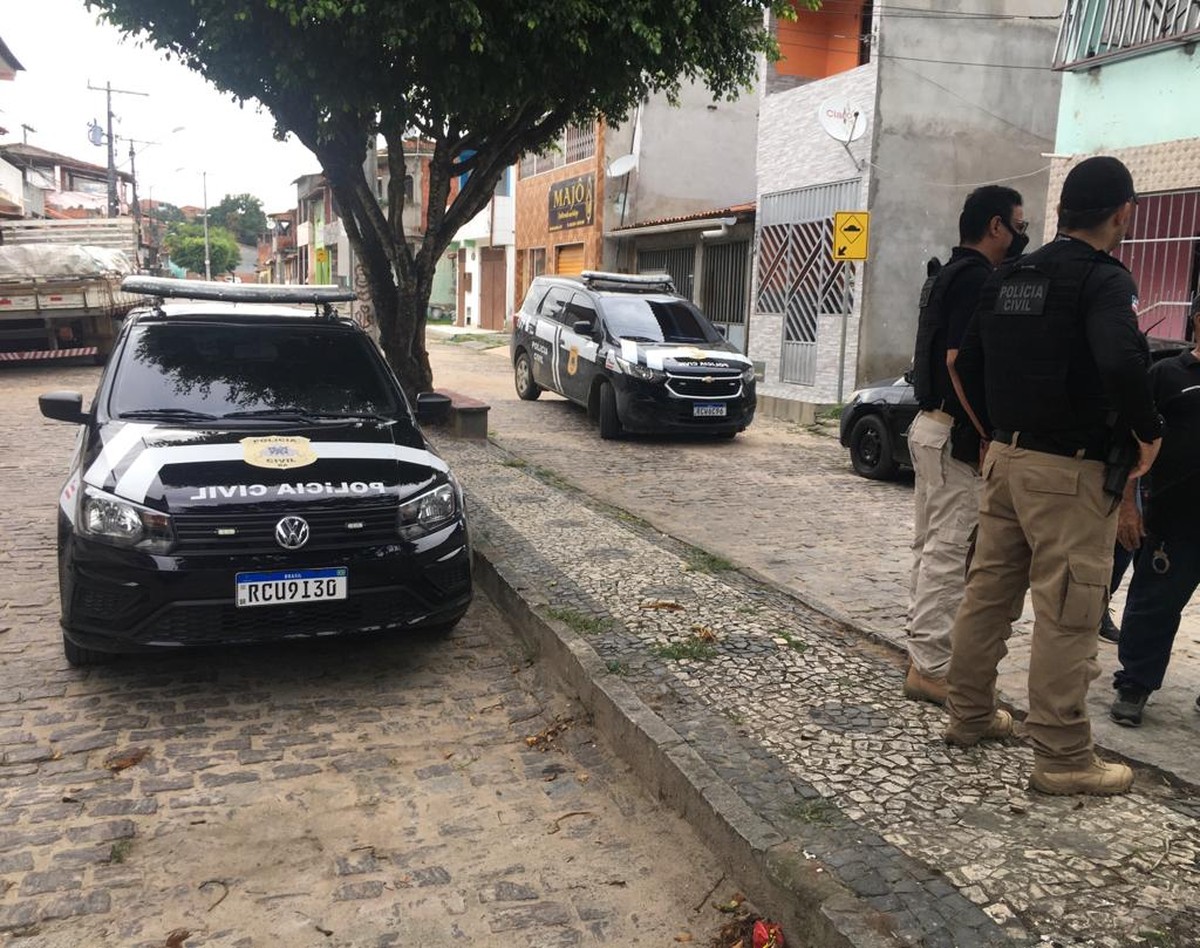 Homem é preso suspeito de matar namorada com golpes de marreta na Bahia ...