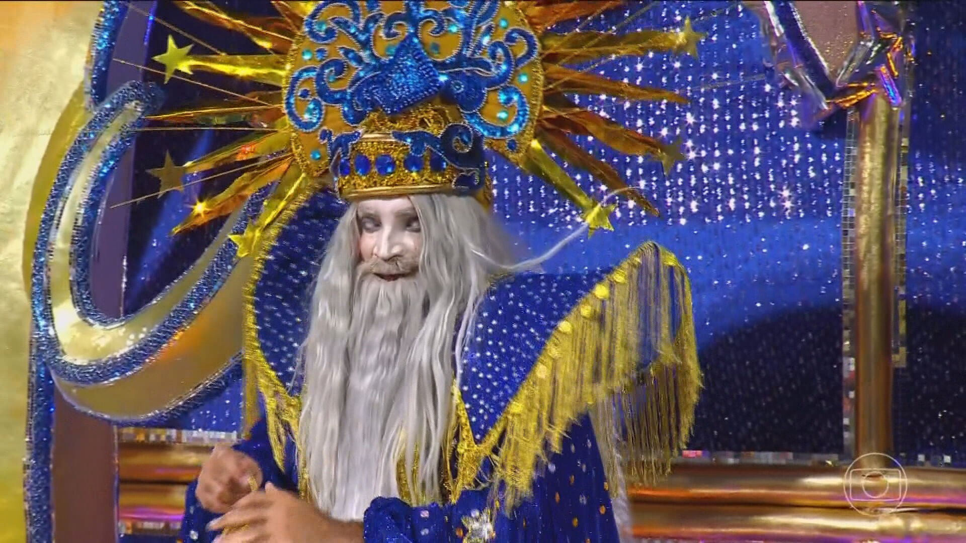 Entre estrelas, bruxas e orixás: veja como foi o primeiro dia de desfiles em SP