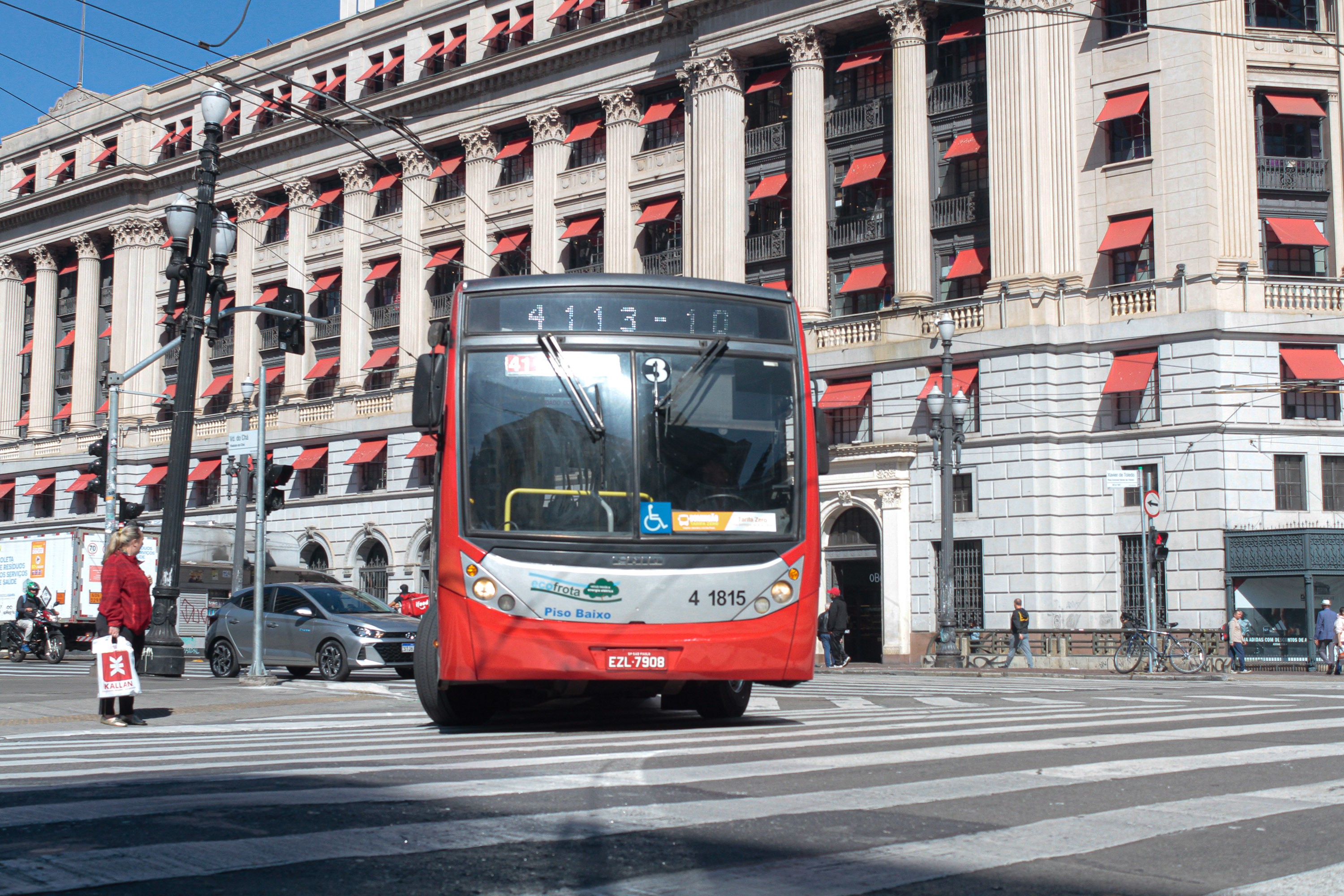 SPTrans altera linhas de ônibus no sábado e domingo para a passagem dos blocos de pré-carnaval; veja lista