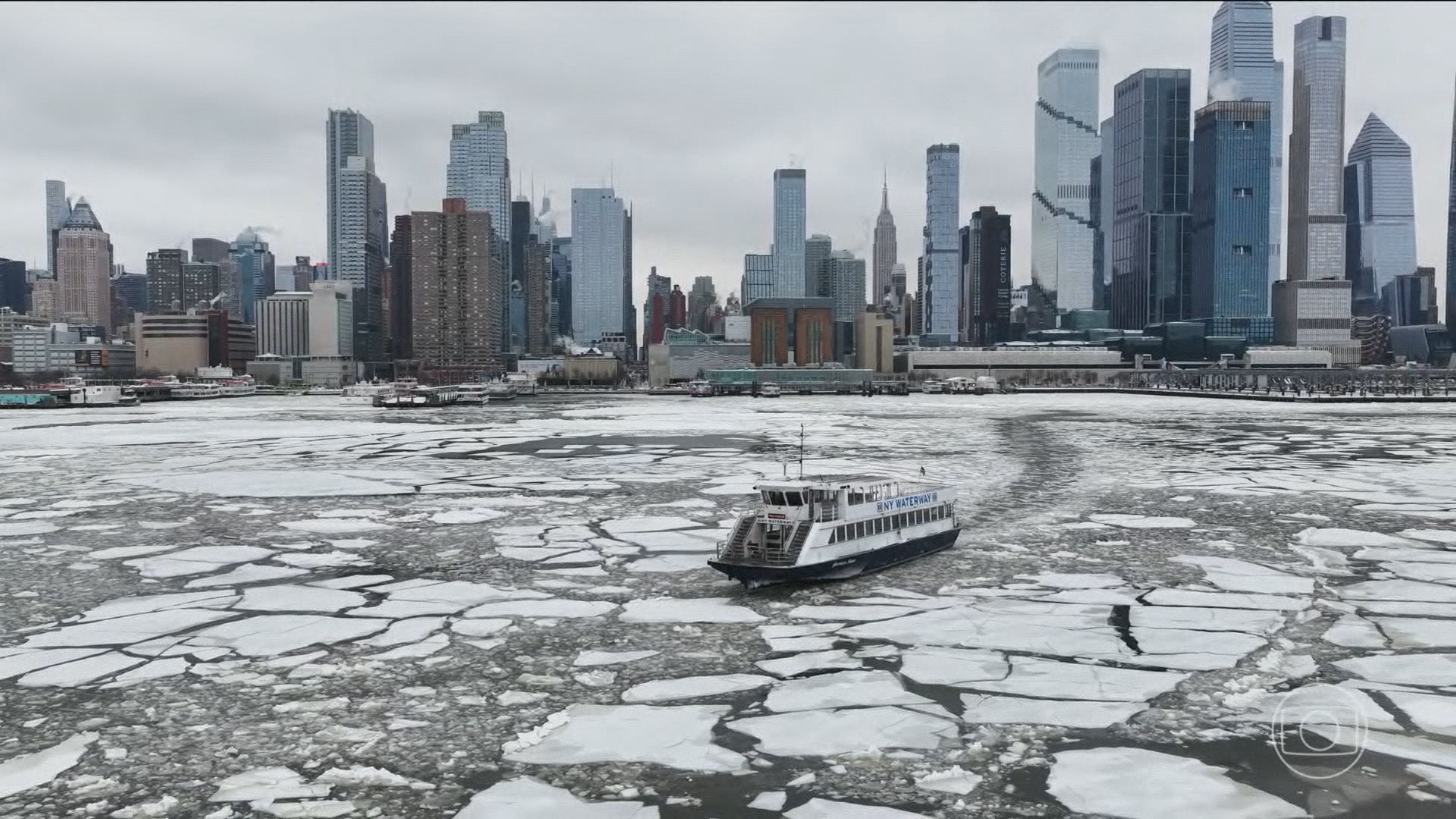 Com nevasca em 17 estados, 1 milhão de pessoas ficam sem luz nos EUA; previsão é de temperaturas ainda mais baixas