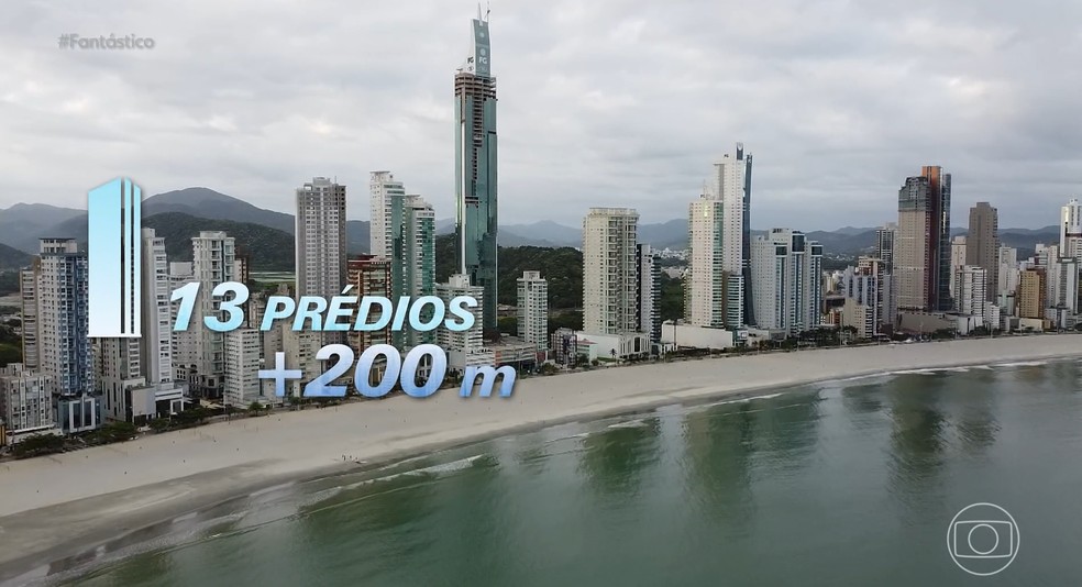Balnerio Cambori tem 13 prdios com mais de 200m. — Foto: Fantstico