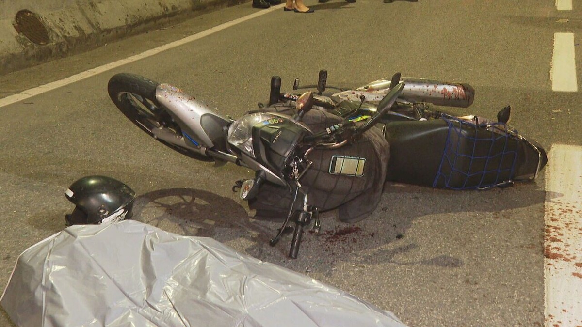 Motociclista muere tras ser atropellado por línea chilena en Línea Amarilla |  Rio de Janeiro