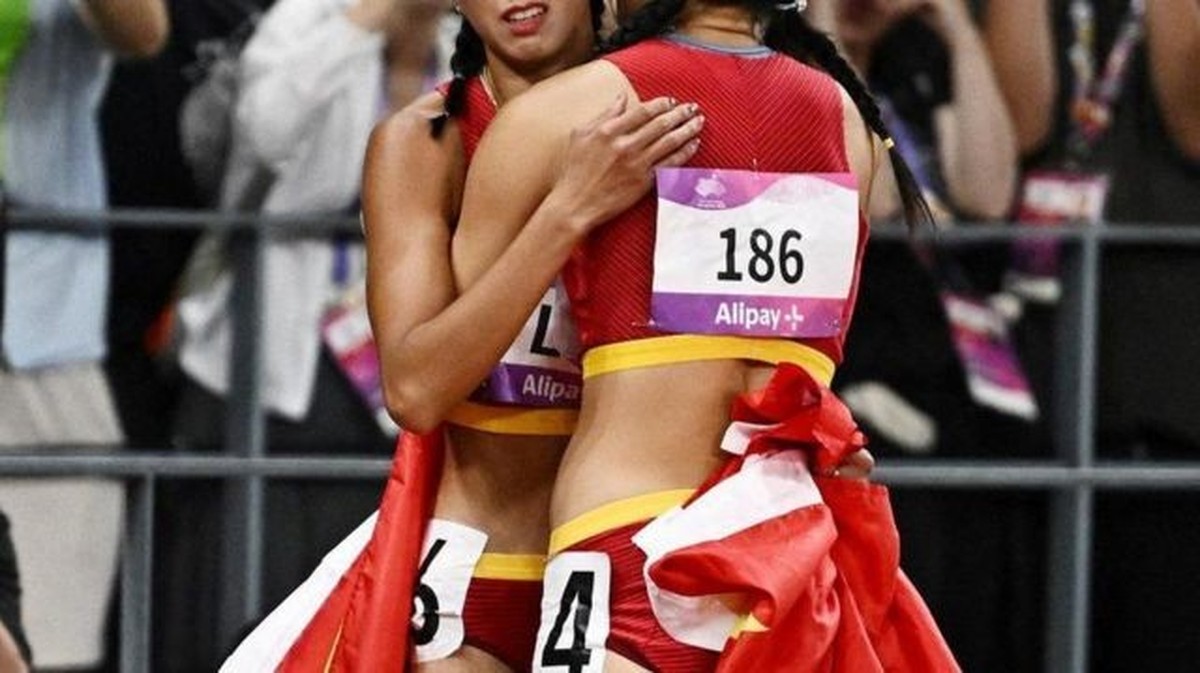 Why did China censor photos of athletes hugging each other at the Asian Games?  world